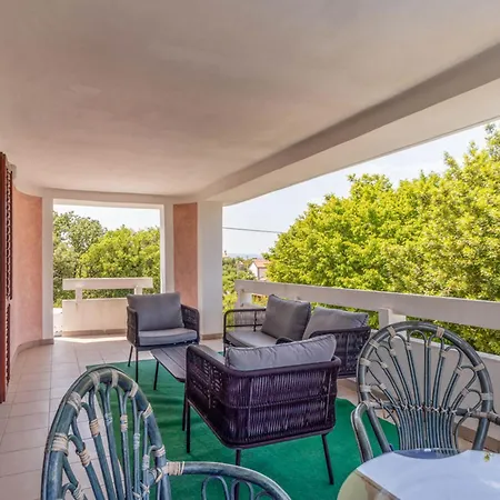 Karlo By Interhome * Gabonjin