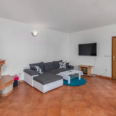 Karlo By Interhome Case de vacanță *