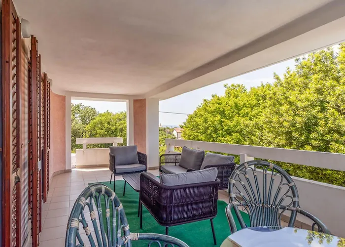 Karlo By Interhome * Malinska