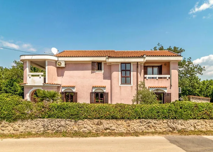 Karlo By Interhome * Malinska